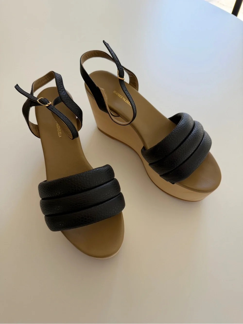 Beatrice Valenzuela Sandalia Wedge Black Size 8 Women’s